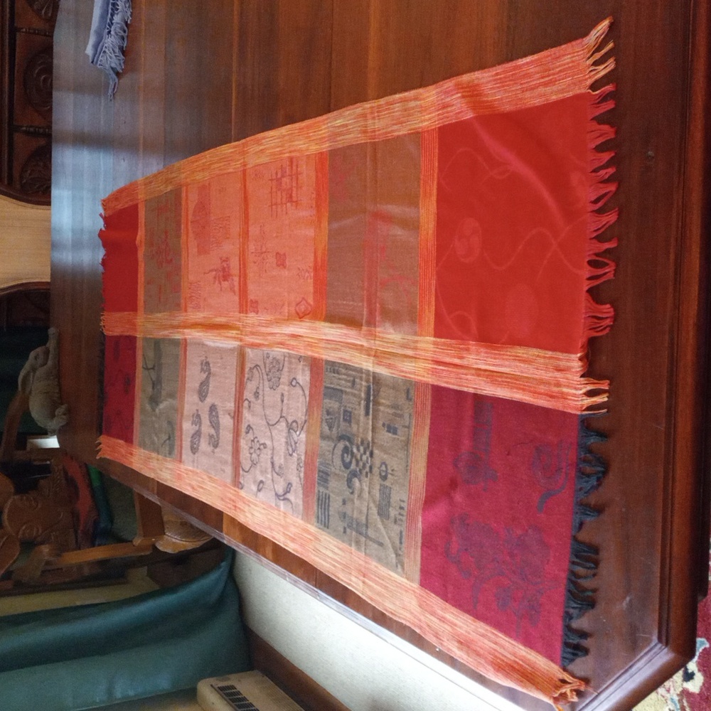 Multicolored scarf